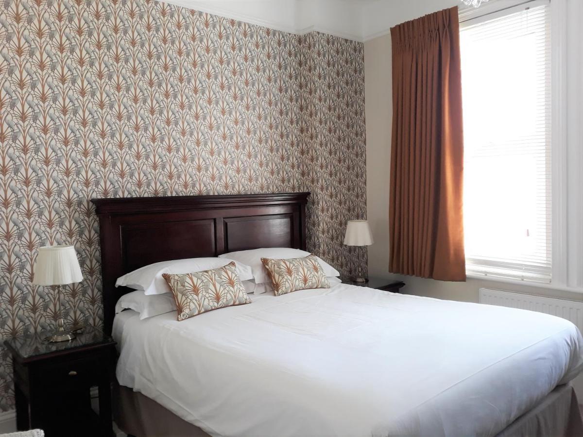 Breakers Bed And Breakfast Истбурн Экстерьер фото