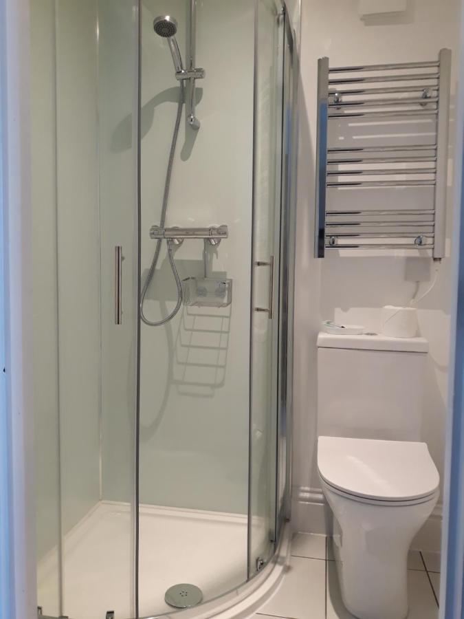 Breakers Bed And Breakfast Истбурн Экстерьер фото